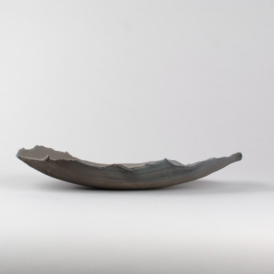 Stoneware presentation dish