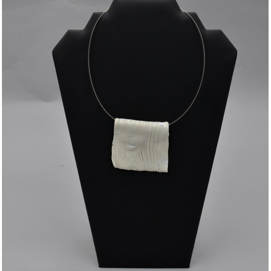 Porcelain choker necklace Porcelain choker necklace