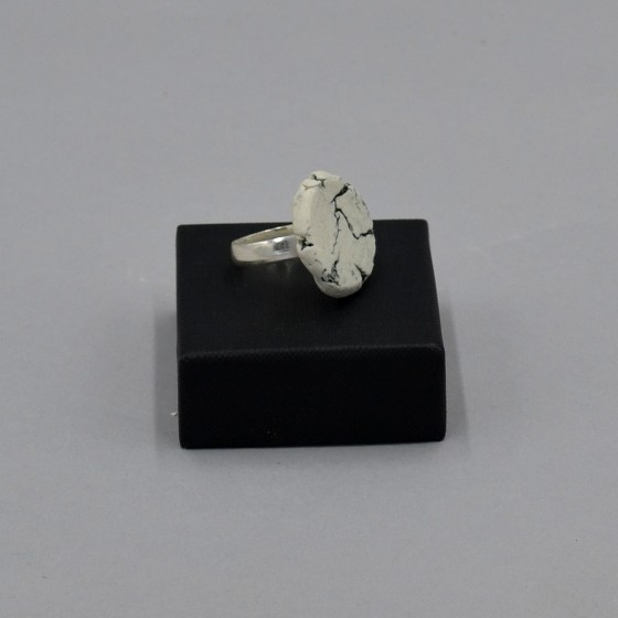 Adjustable porcelain ring Adjustable porcelain ring