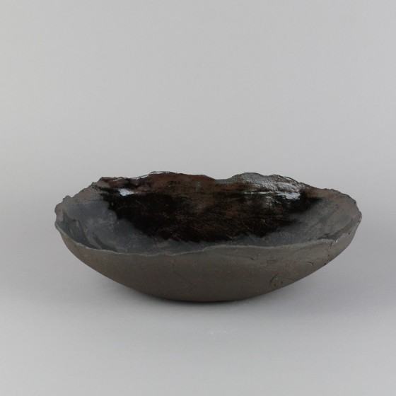 Black presentation bowl Black presentation bowl