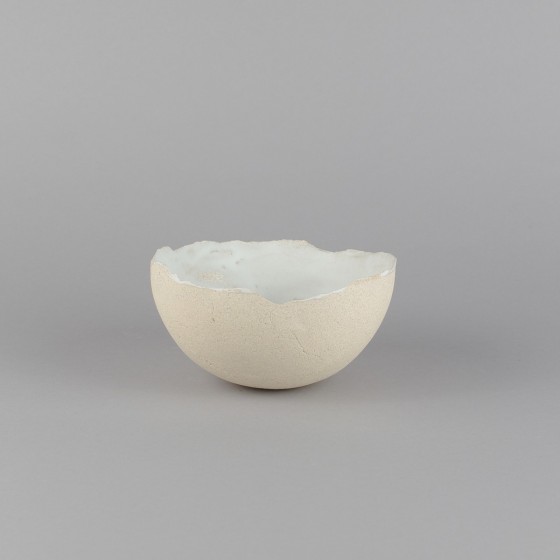 Small shell-shaped bowl