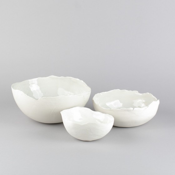 Shallow porcelain bowl Shallow porcelain bowl